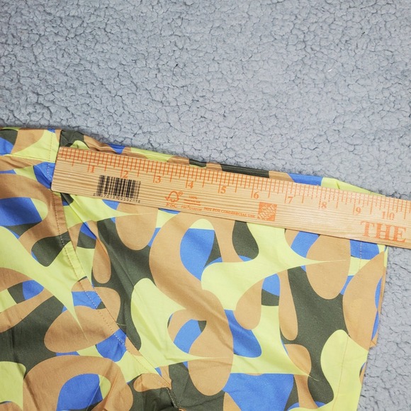 Wildfang Essential Short Sleeve Button Up Shirt Unisex 2X Camo - Picture 9 of 9